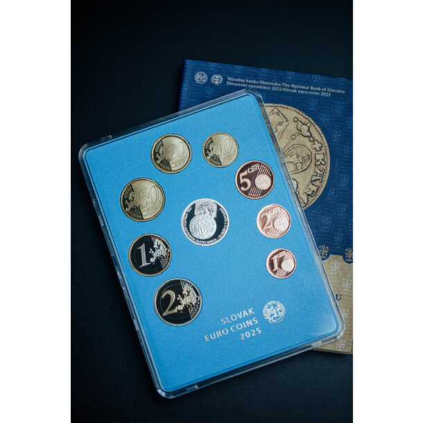 Sada obehových euro mincí sr 2025 - zavedenie florénu v uhorsku - proof - IMG_9358