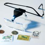 Magnifier glasses with LED 